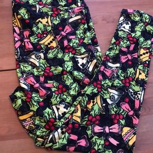 TC2 LulaRoe Holiday Leggings
